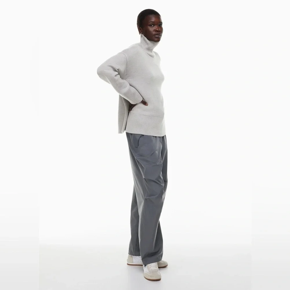 The Group Emerson Pant in Serpent Grey Size 0 Aritzia #107651 - Picture 3 of 13